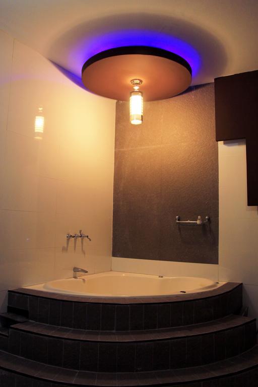 Villa Real Hotel & Suites Chiclayo Room photo