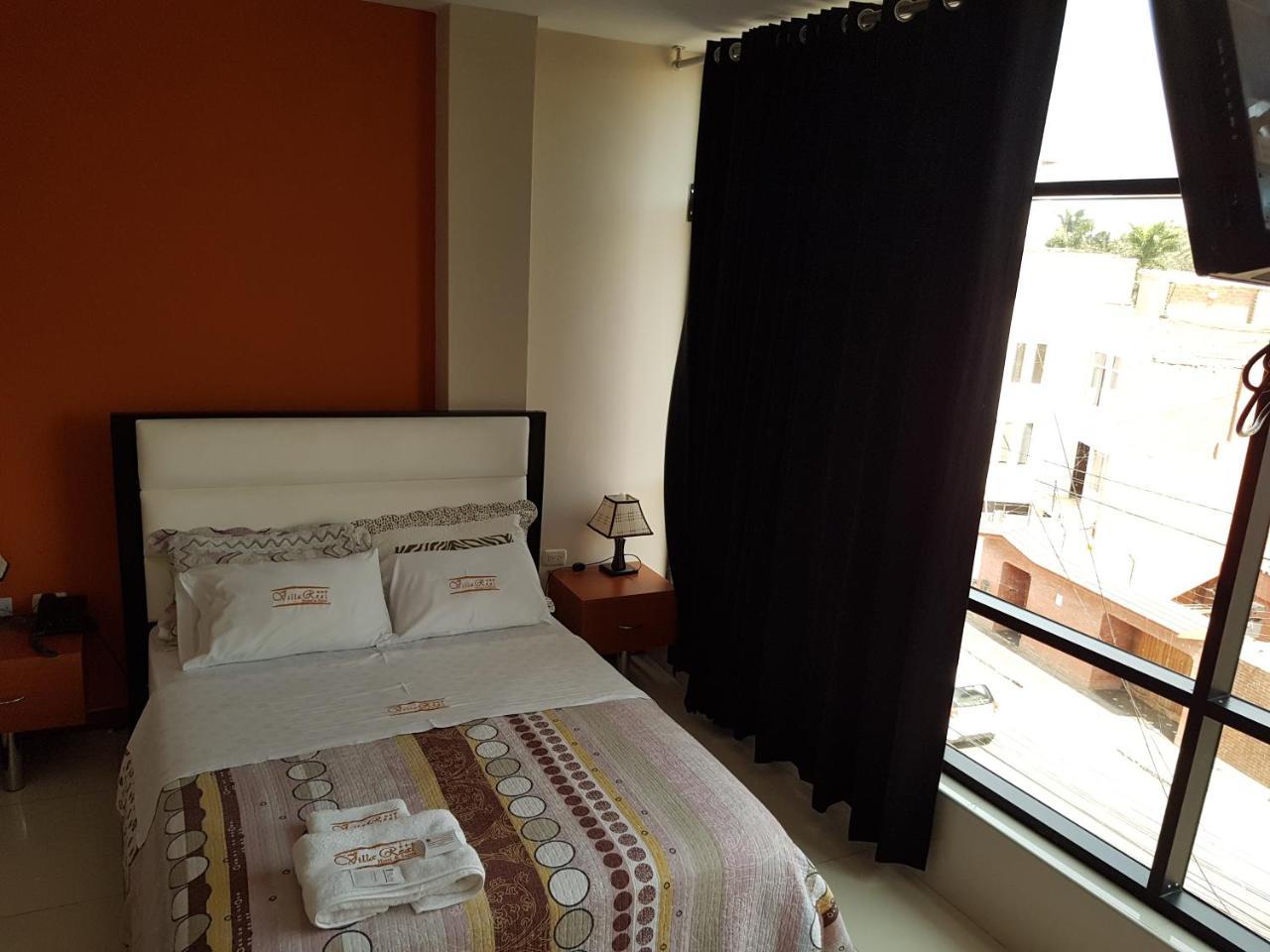 Villa Real Hotel & Suites Chiclayo Exterior photo